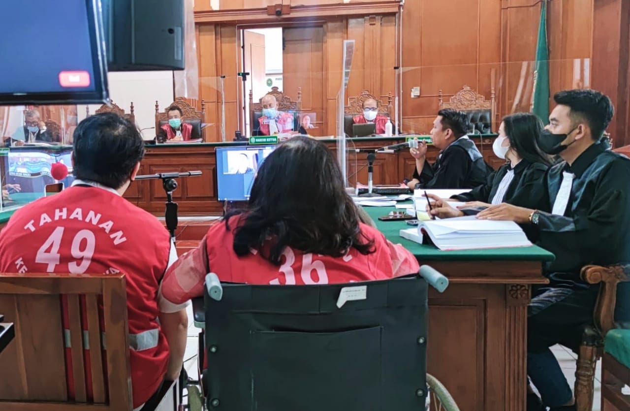 Pemeriksaan Dua Terdakwa Kasus MTN Di PN Surabaya